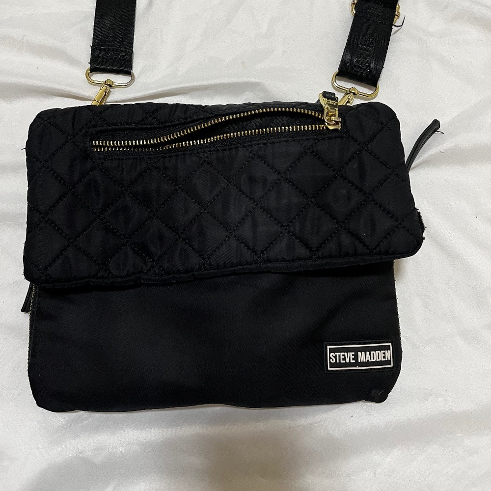 Steve Madden non leather purse